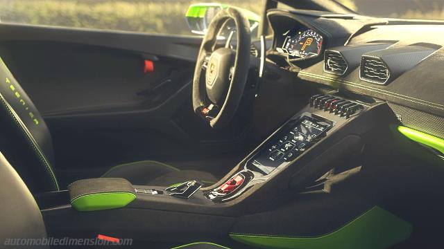 Interieur detail van de Lamborghini Huracán Tecnica