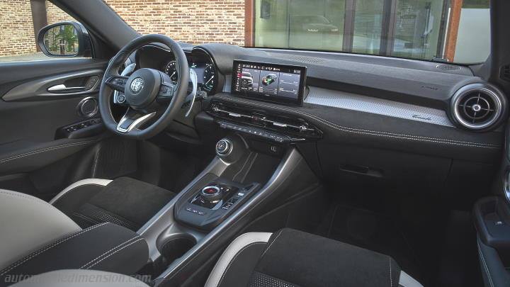 Alfa-Romeo Tonale 2026 dashboard