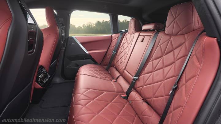 BMW iX 2025 interior