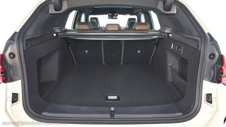 BMW X3 2025 boot space