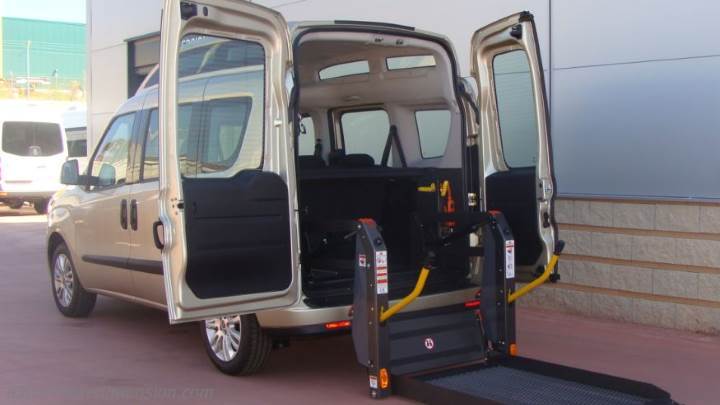 Fiat Doblò Maxi XL 2015 boot space