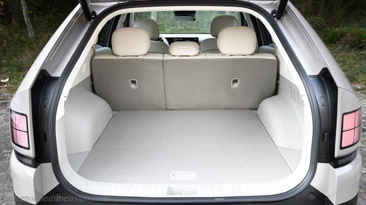 Hyundai Nexo 2026 boot space