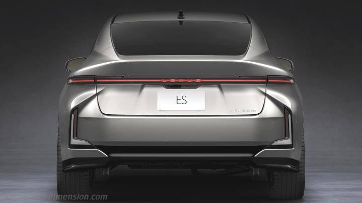 Lexus ES 2026 boot space